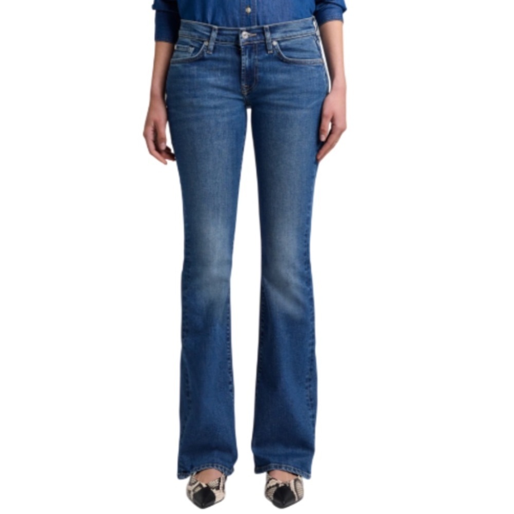 7 For All Mankind Original Bootcut Dark New York Wash Jeans- 29 (short?)